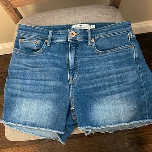 Vineyard Vines shorts size 29